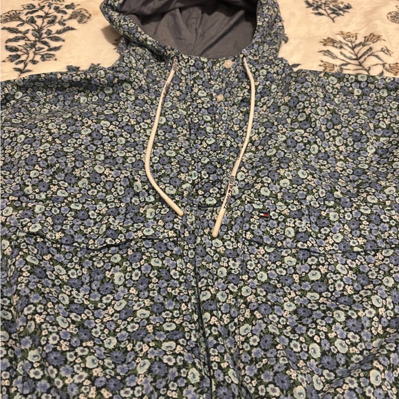 Tommy Hilfiger Blue Floral Cropped Hoodie Top Women’s XS - Picture 3 of 10